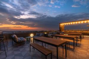 Red Rooftop Bar & Terrace